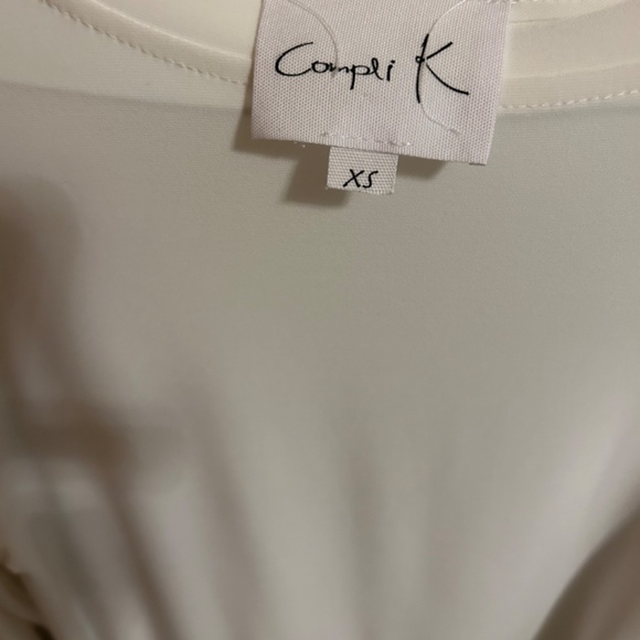 Cute top - Picture 2 of 5